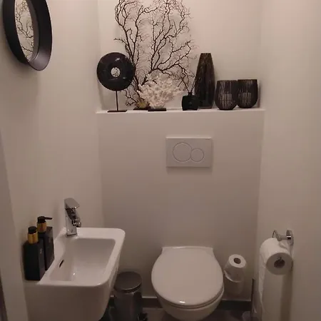 The 0507 A Luxury Flat In Apartment *